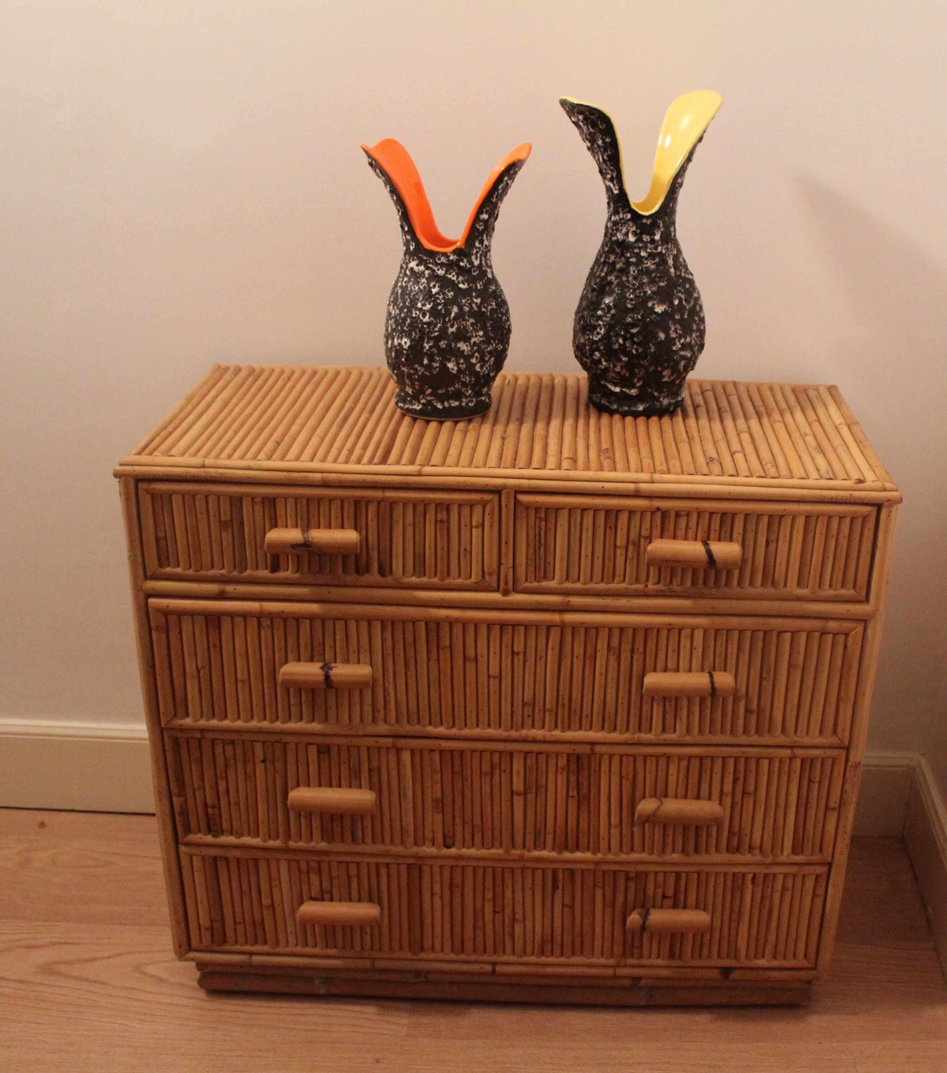 Commode en rotin 1950
