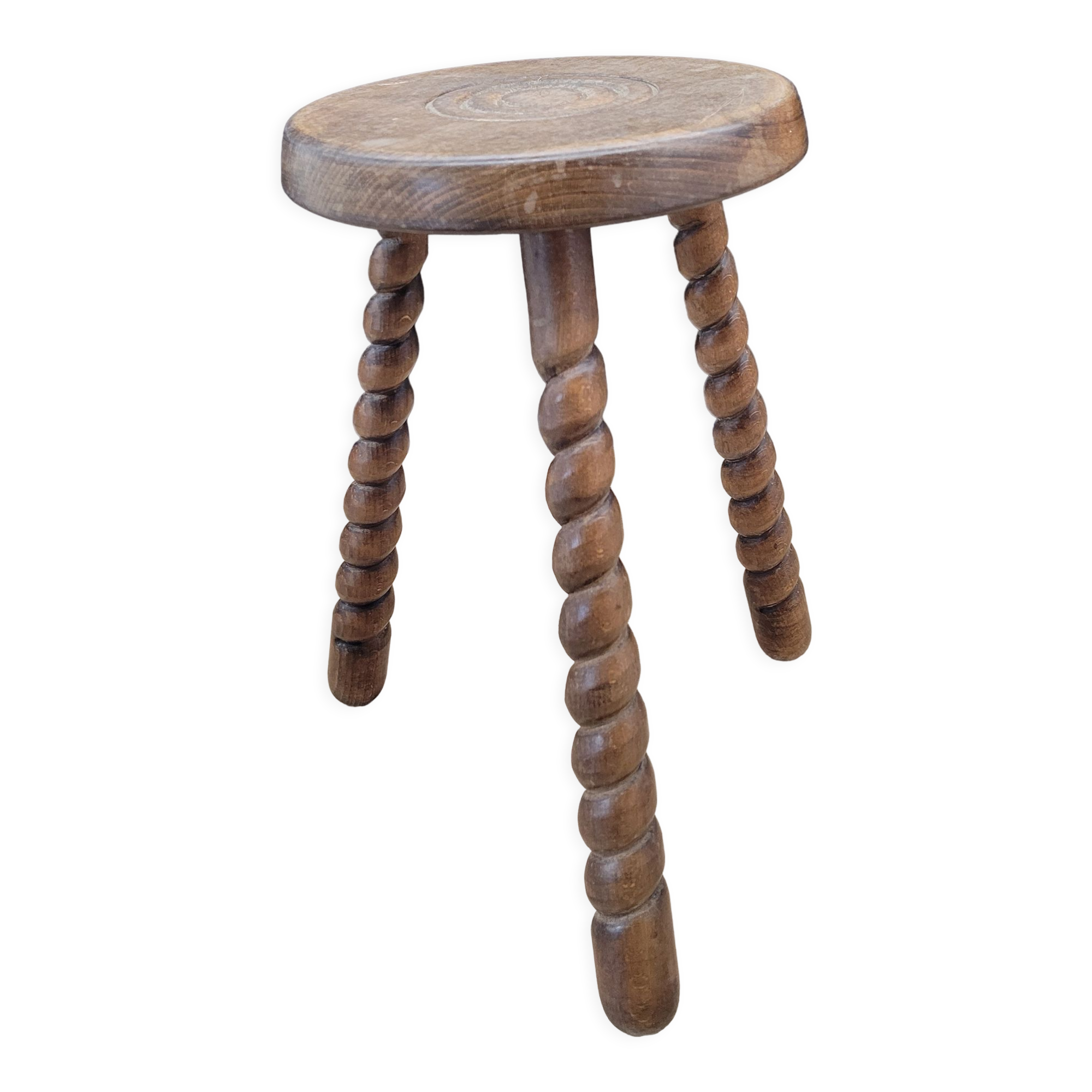 Tripod stool with turned feet