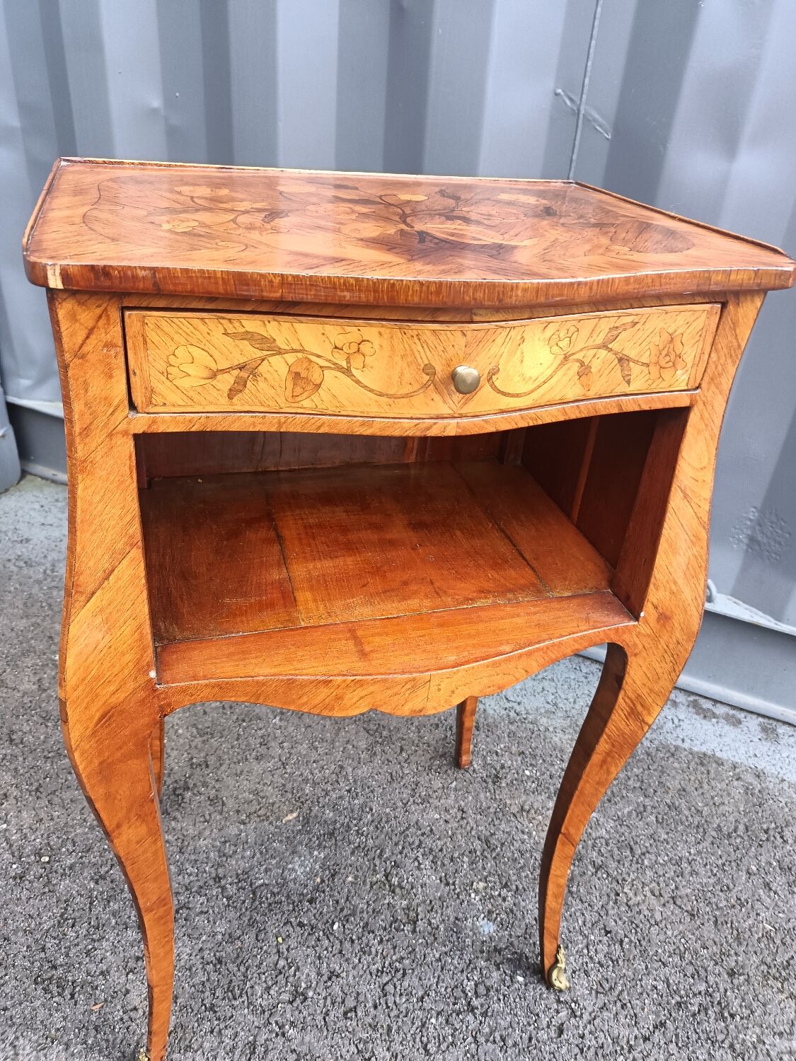 Paire de chevets marqueterie ancien style louis xvi