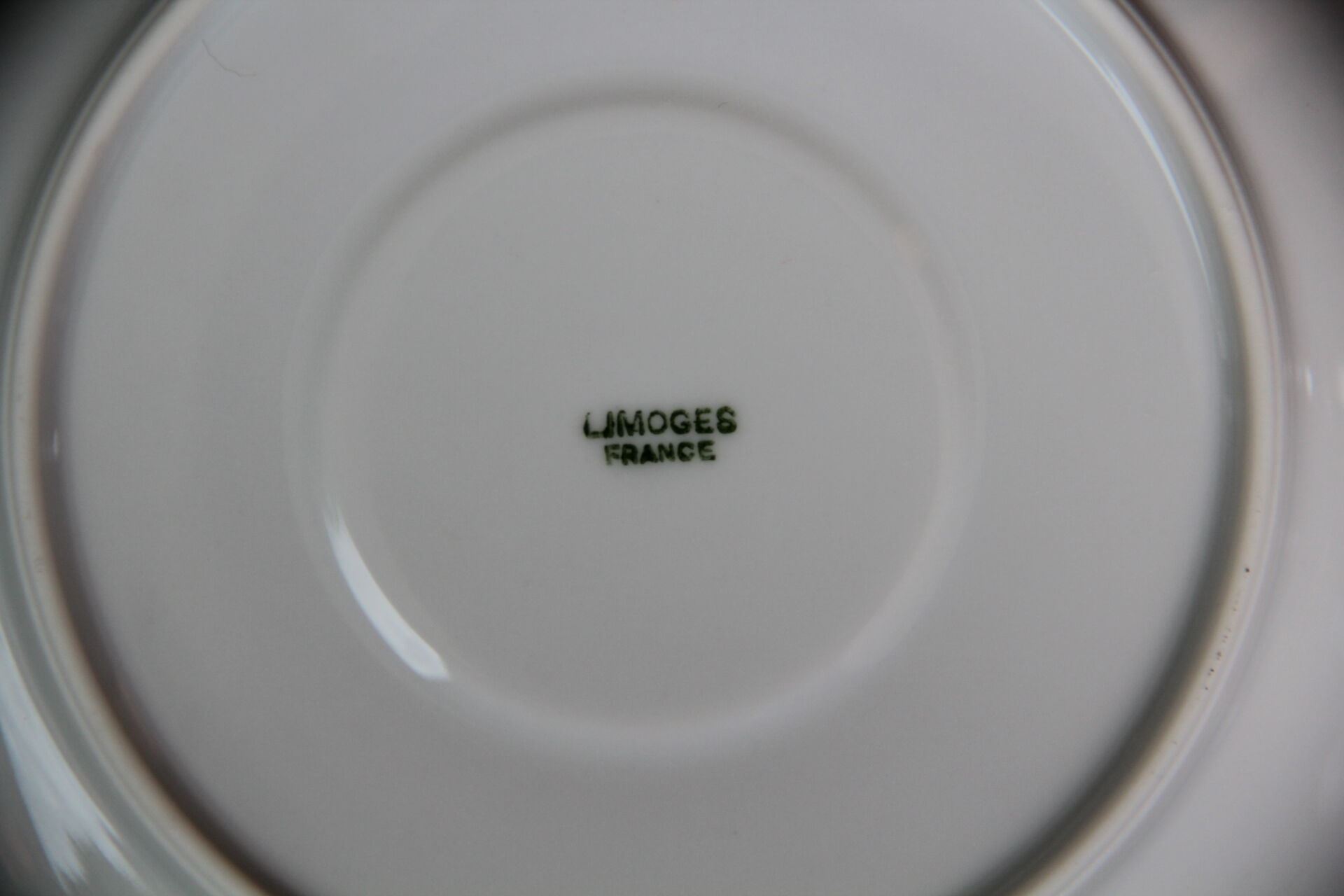 6 cups and sub-cups NBD Limoges illuminated by hand, floral patterns