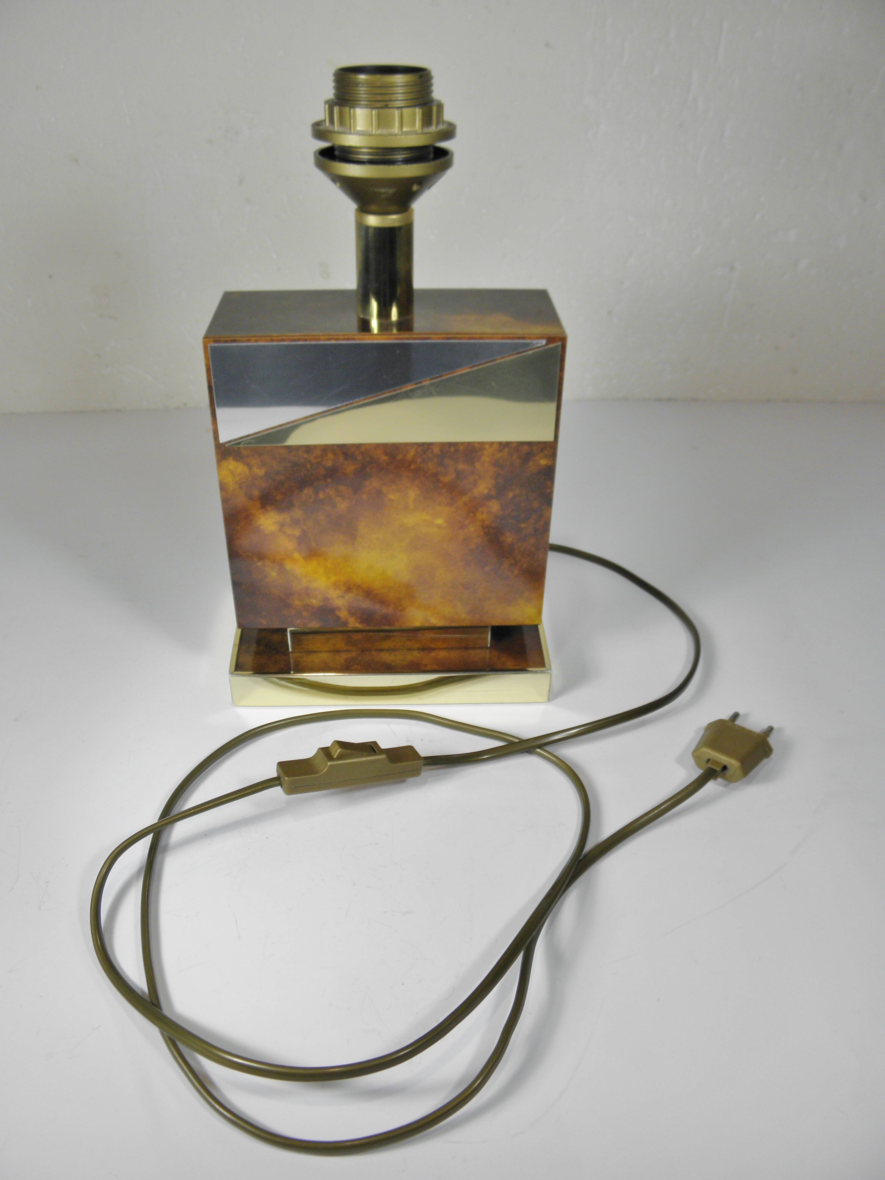 1970s TABLE LAMP