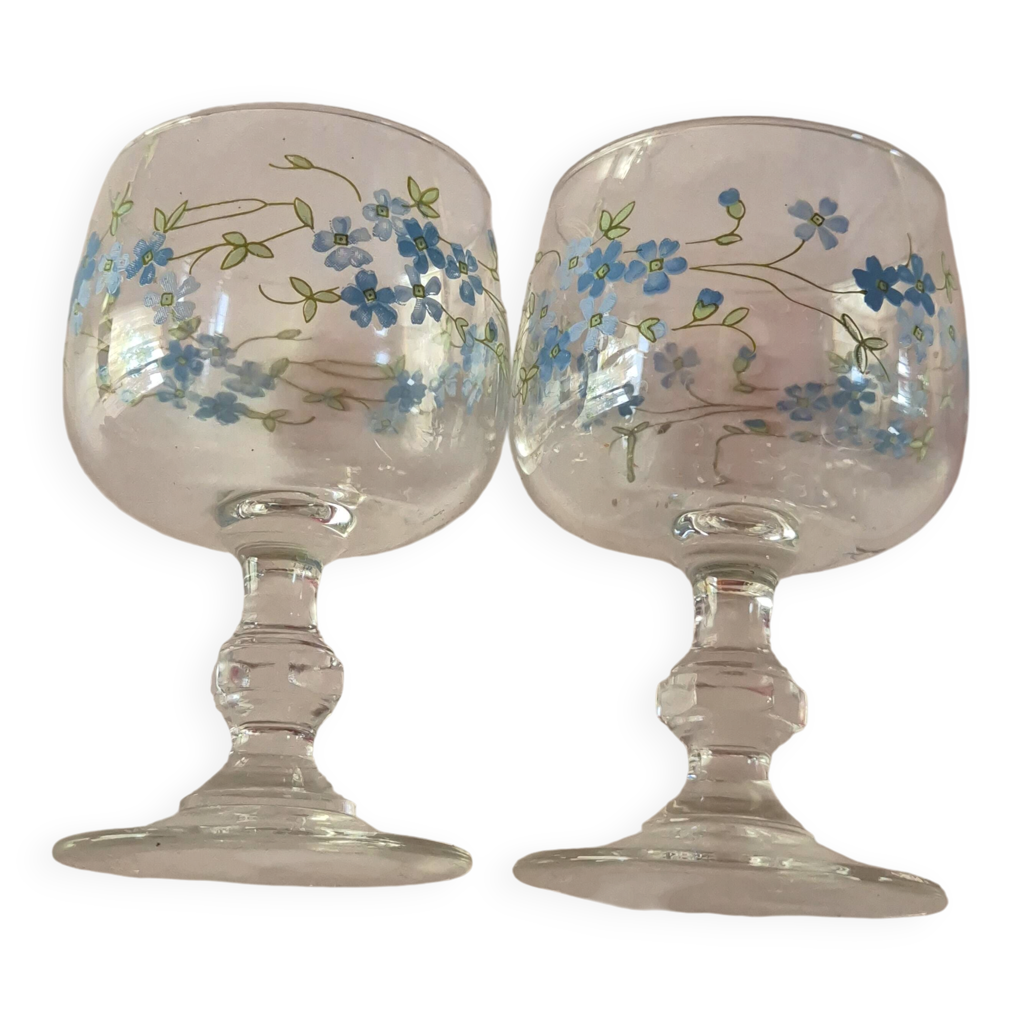 lot de 2 petits verres a pied vintage a petites fleurs bleues arcopal model