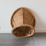 Armchair tulip child