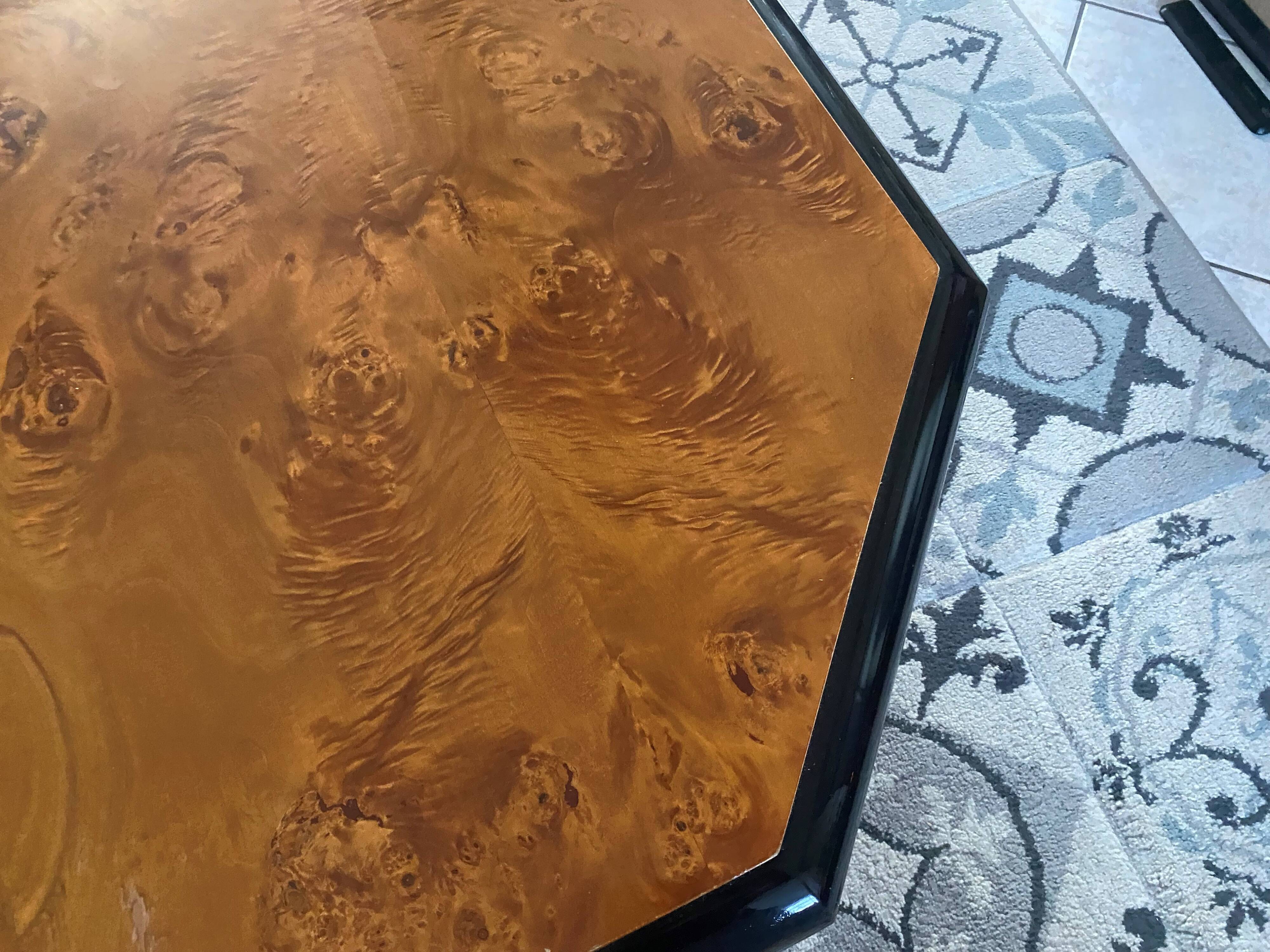 Table basse en loupe d’orme vintage 70s