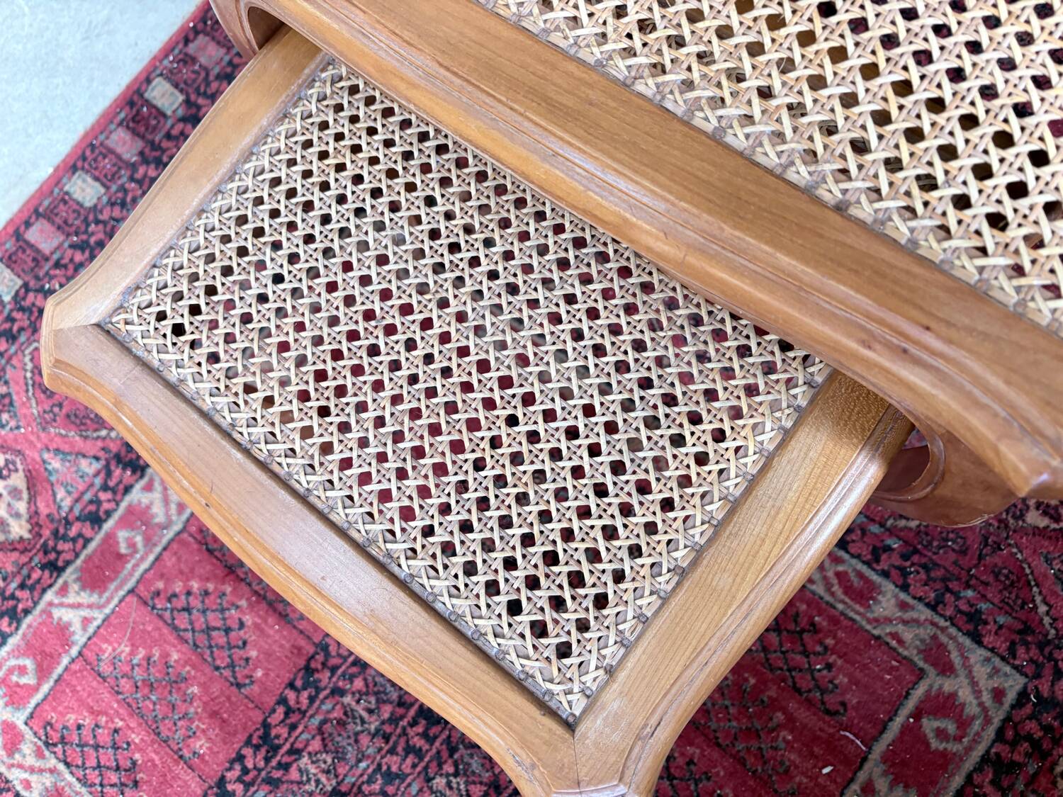 Vintage nesting tables in wood and cane – perfect condition.