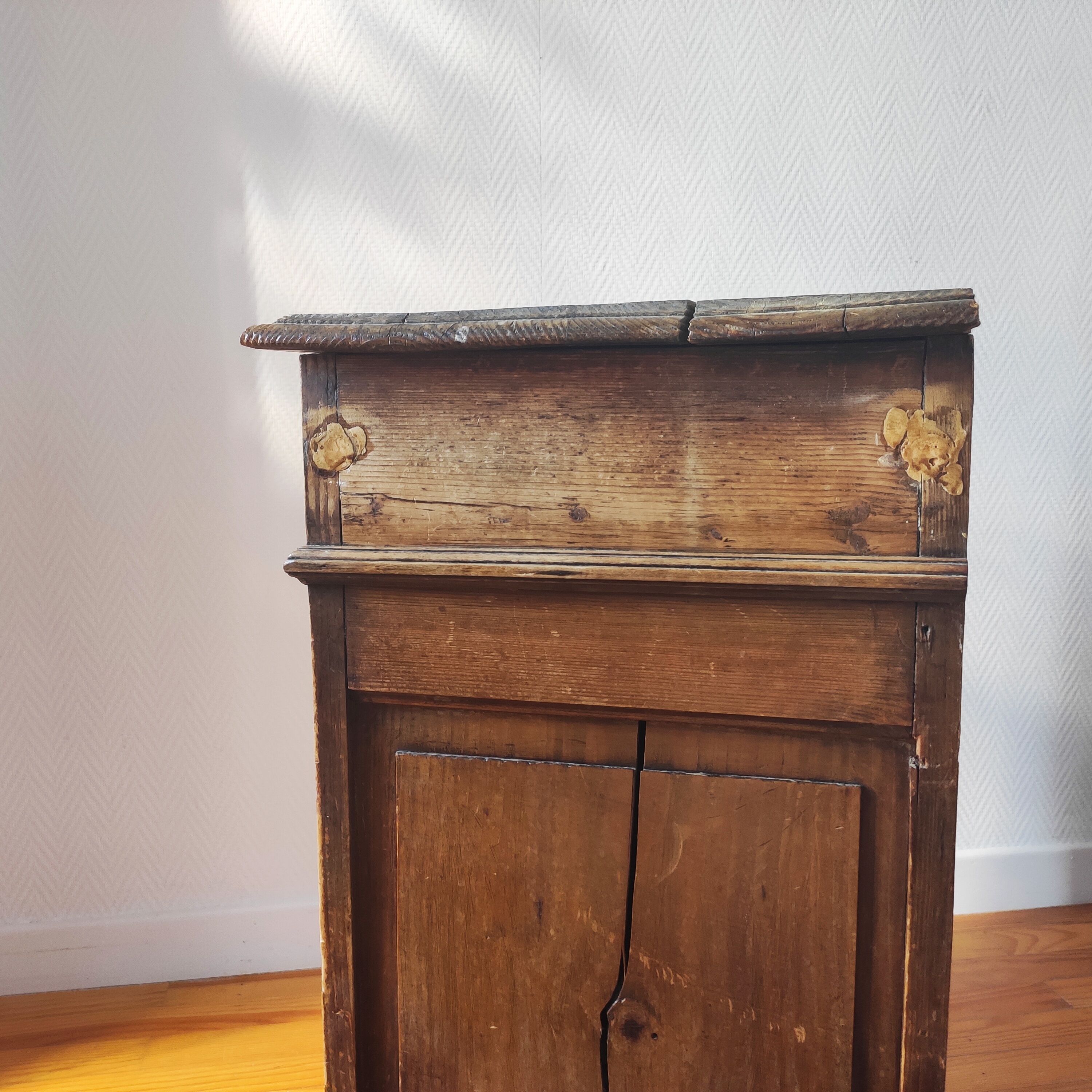 Old parisian style buffet