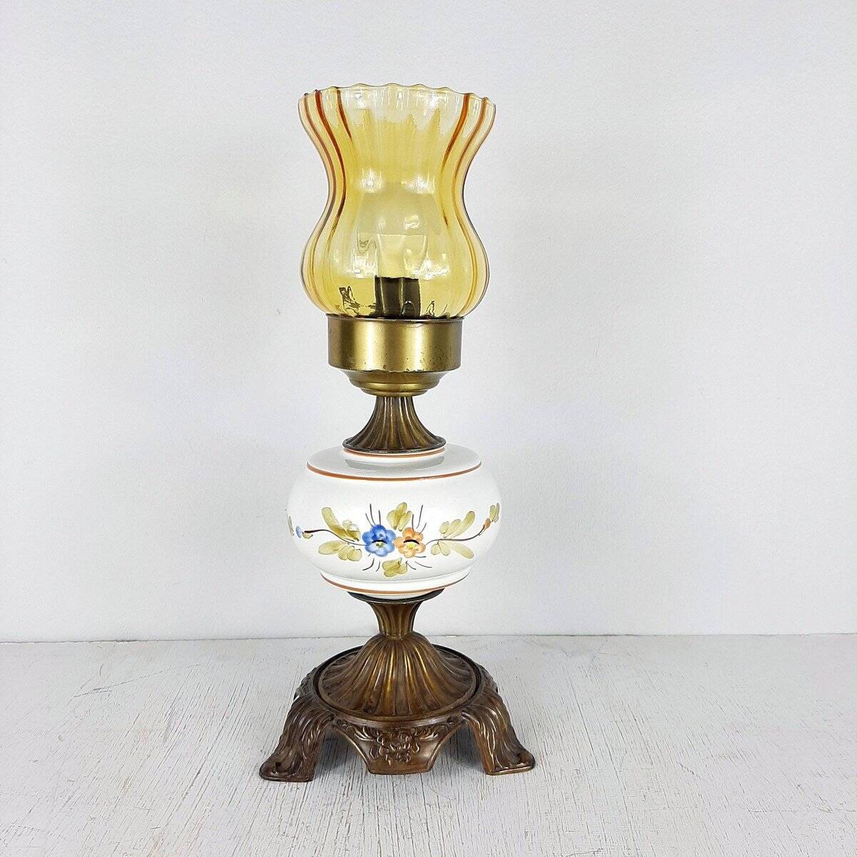 Vintage table lamp in porcelain and glass, 1960s