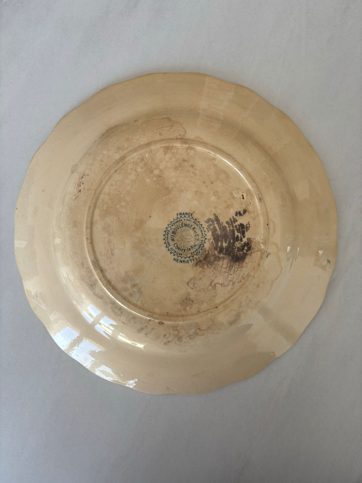 Old ironstone plate from Choisy-le-Roi, Hte Boulenger and Co.