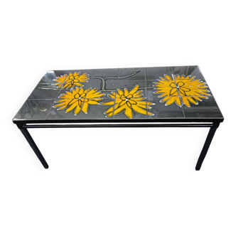 Table basse en métal et céramique Vallauris, 1960