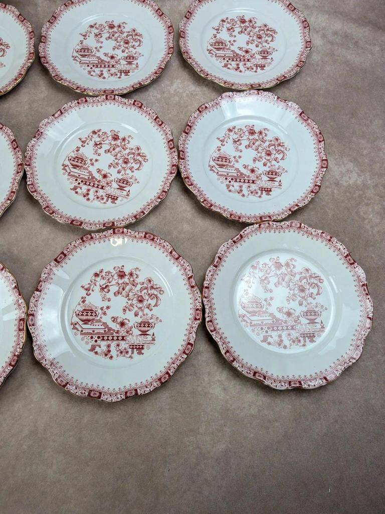 Set of 12 flat plates Seltmann Weiden Bavaria Theresia red