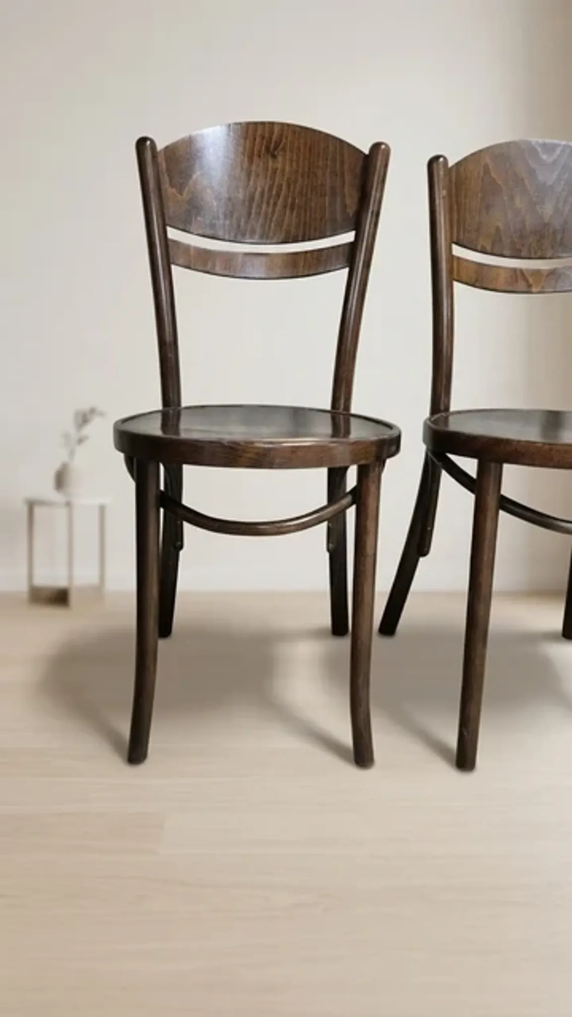 Set of 4 TON wooden dining chairs, 20th century, Czechoslovak, 90 × 46 cm