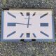 Table basse vintage horloge