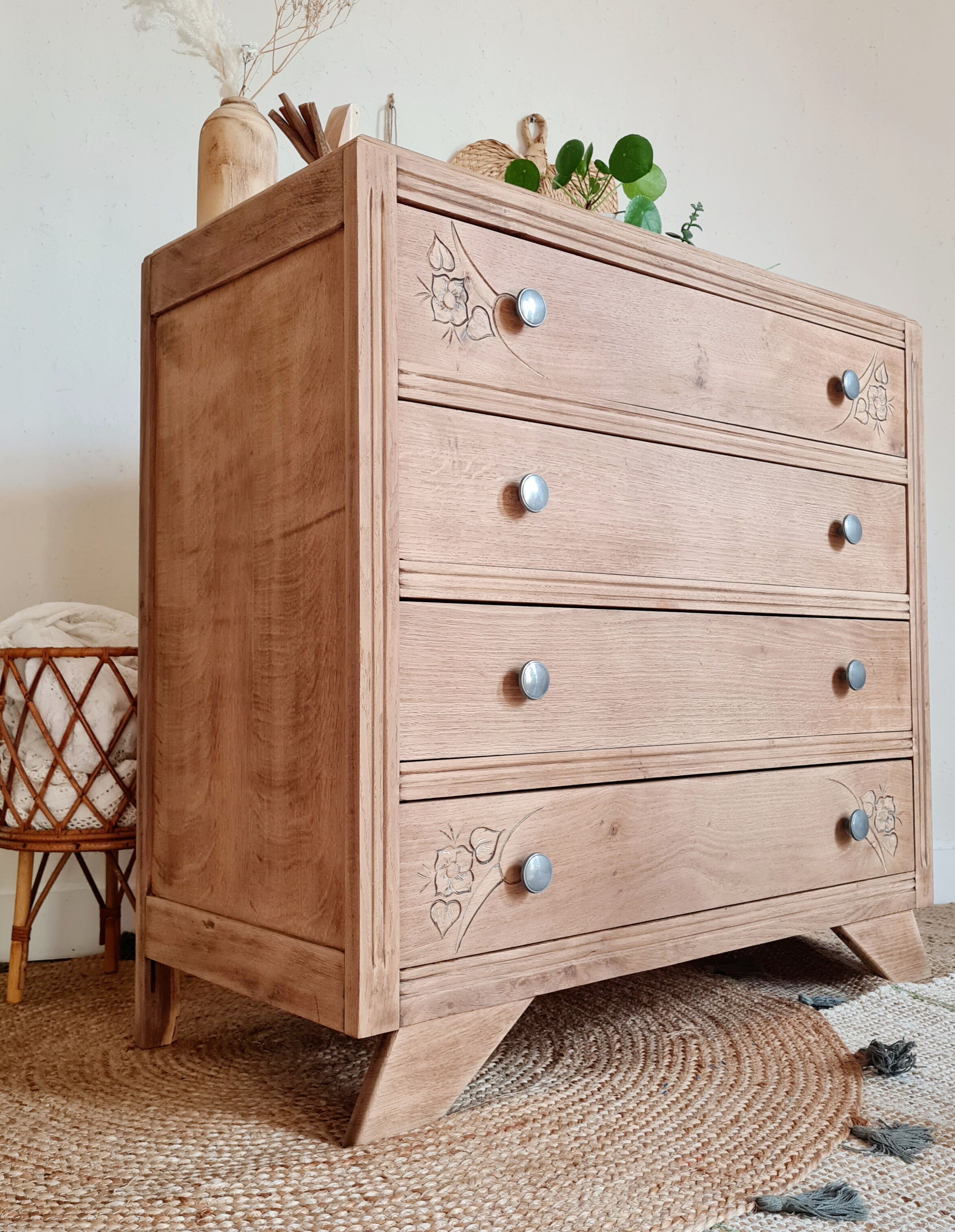 Raw Art Deco chest of drawers details compass feet