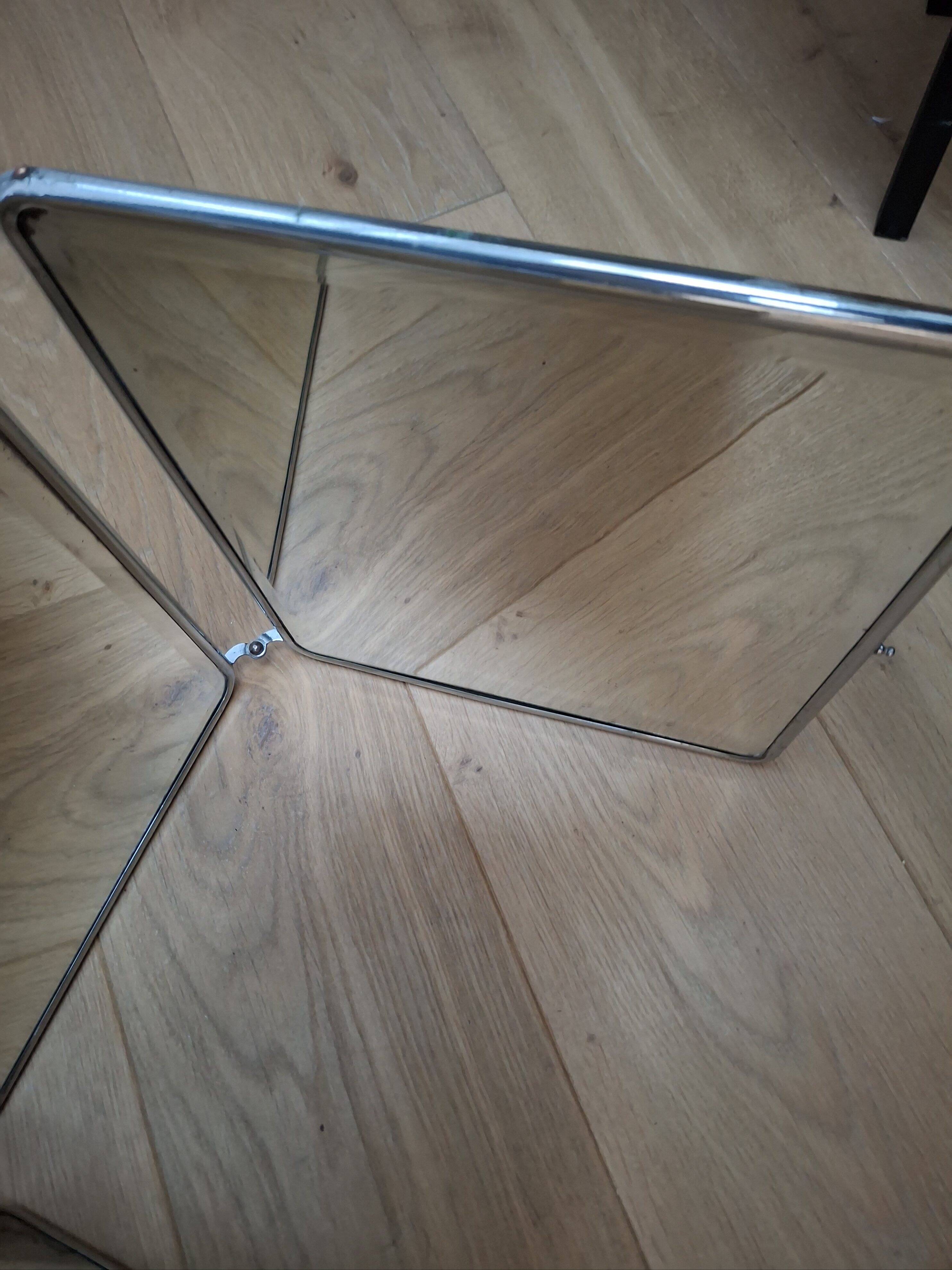 Ancient triptych mirror, Barber's mirror