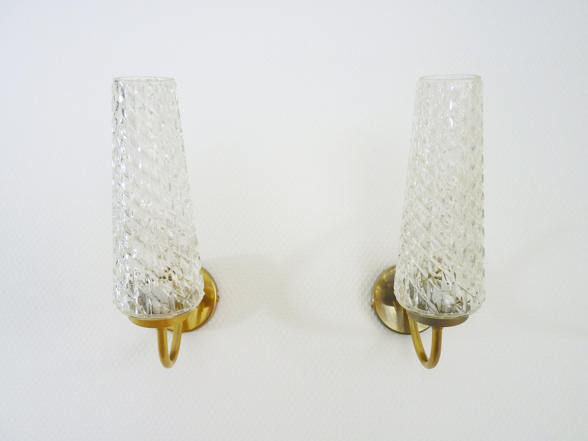 Pair of brass glass tulip wall lights 50-60s