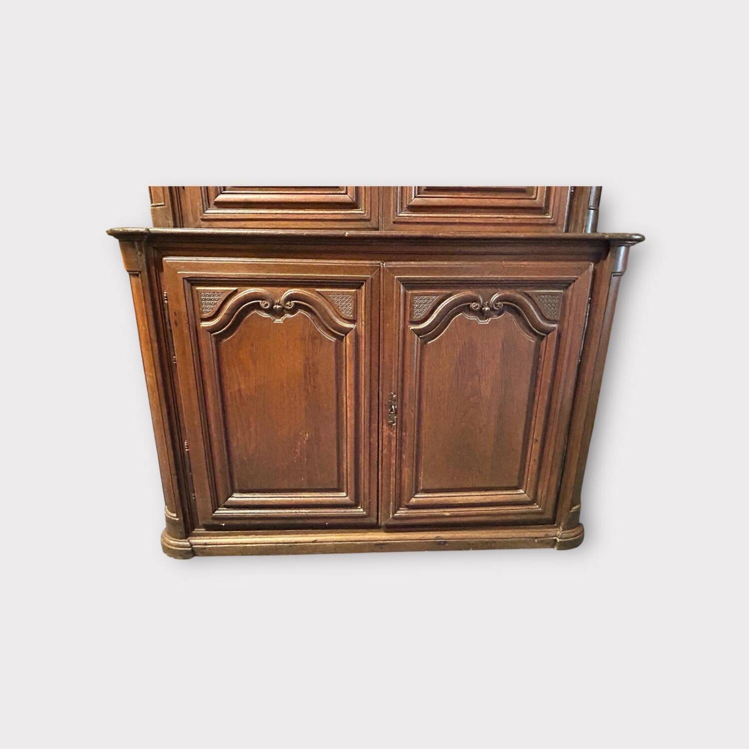 Two-body presentation buffet from the regency period in oak, 18th century parisian work