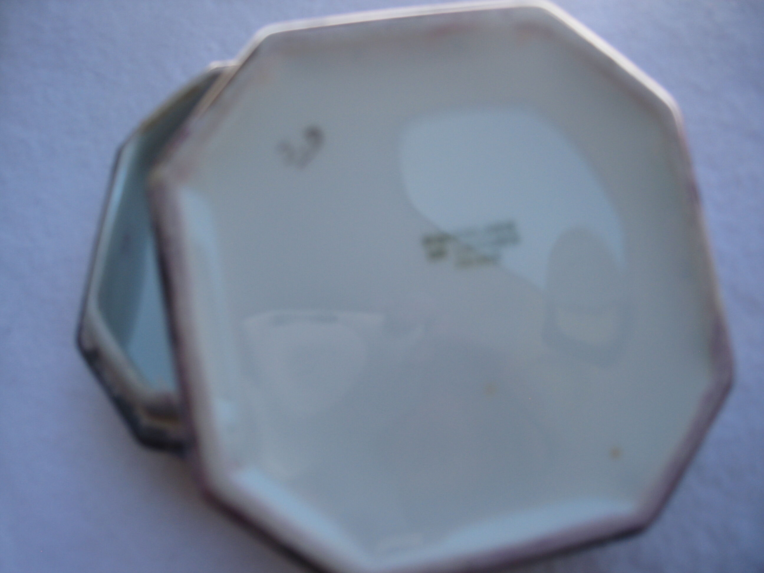 Porcelain jewelry box