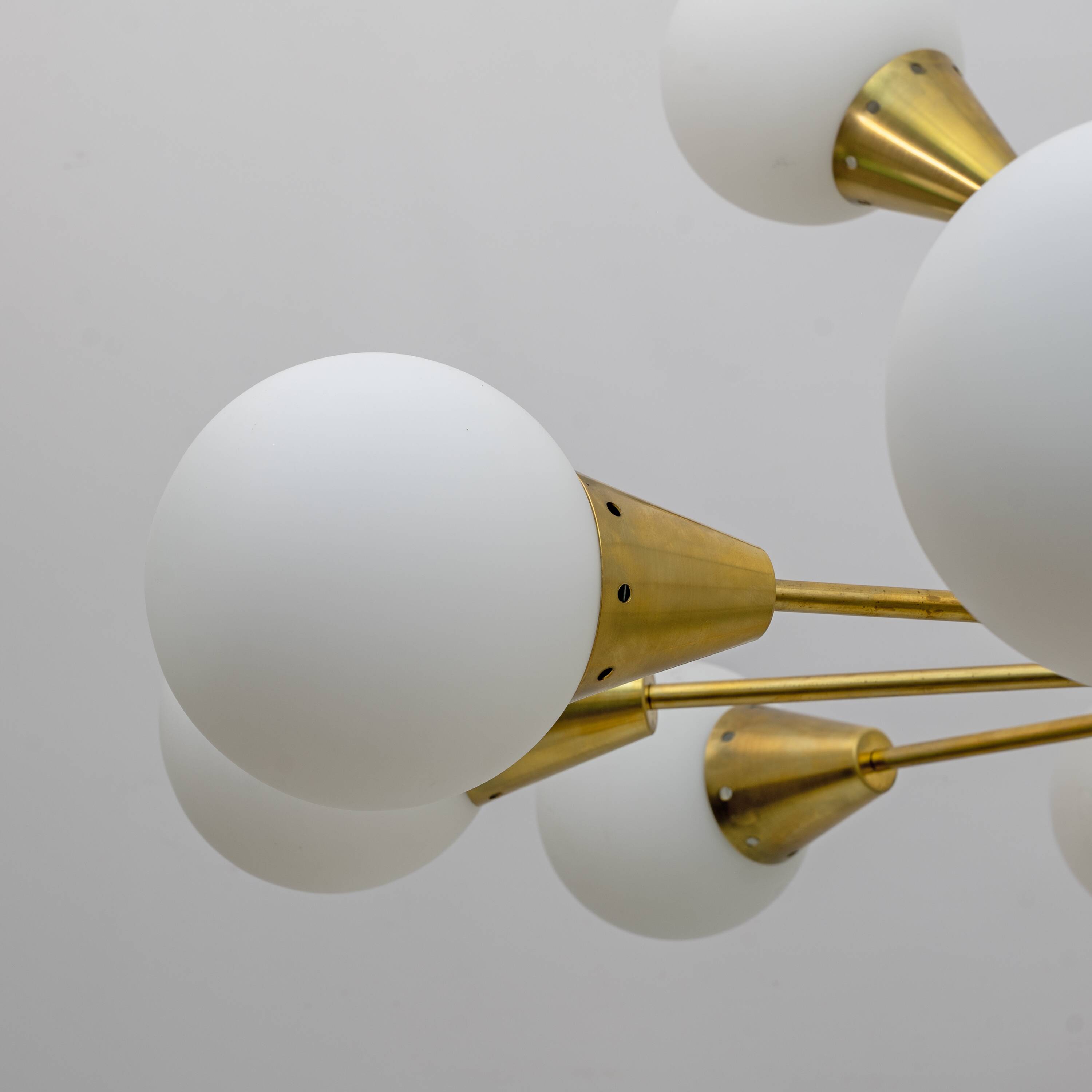 Mid-Century Modern Italian Brass and Glass Opaline Large Sputnik Chandelier