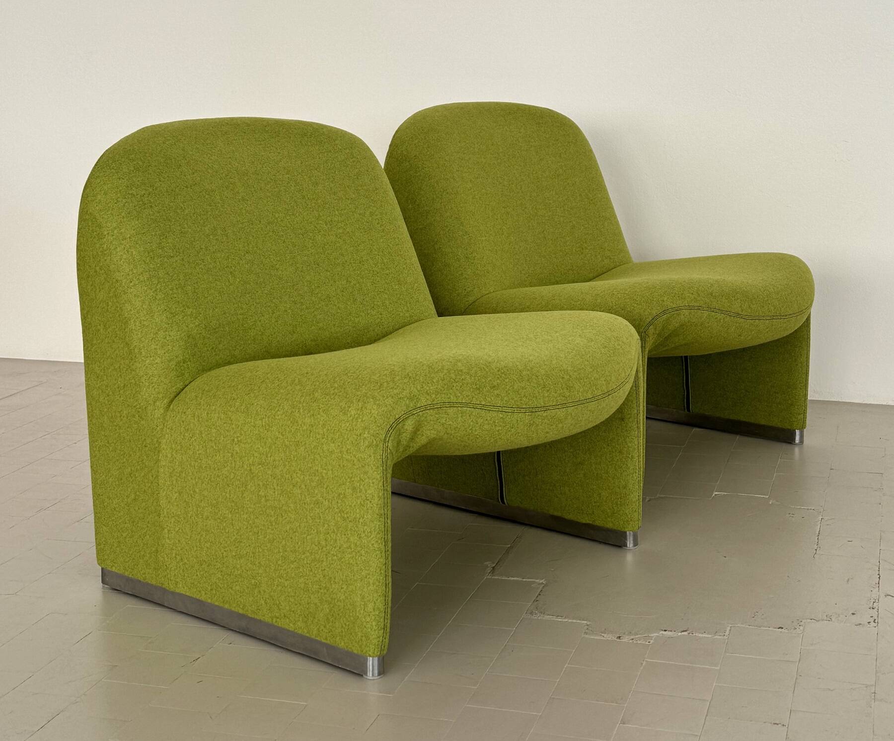 Giancarlo Piretti Alky Lounge Chairs in New Green Fabric, Set of 2