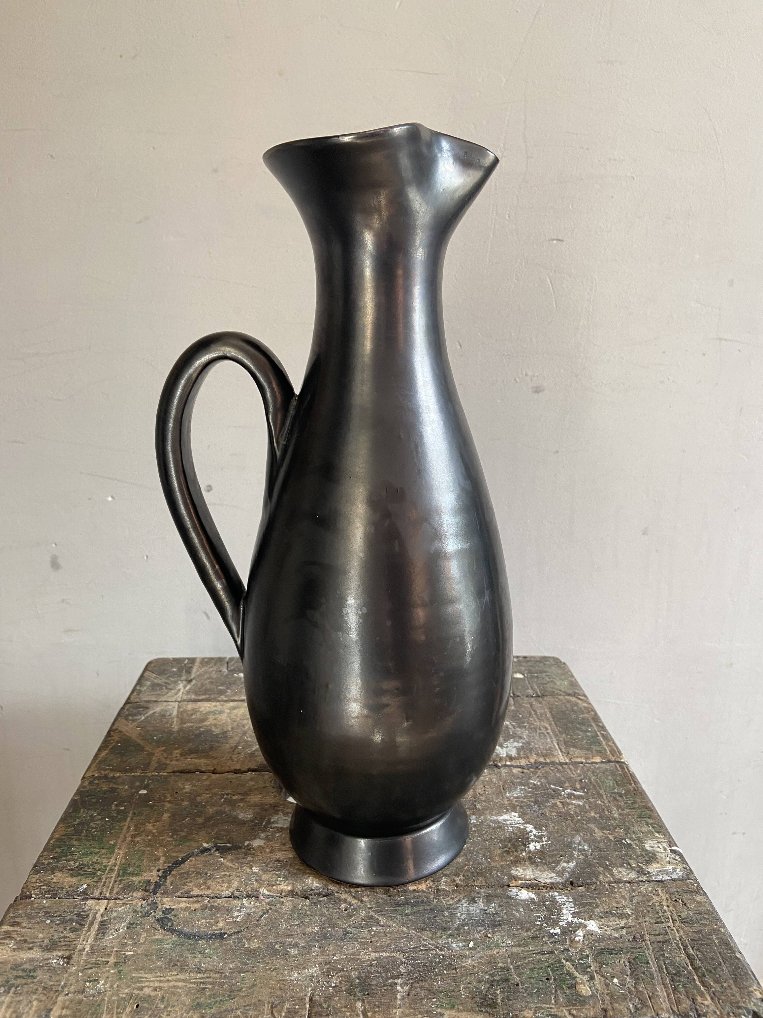 Black and yellow vase 60s Pol Chambost style