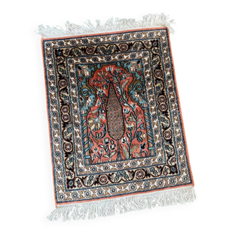 Cashmere silk carpet