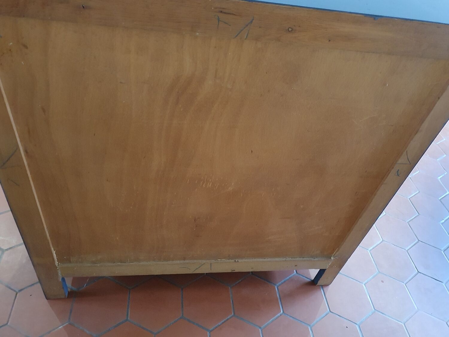 Vintage chest of drawers