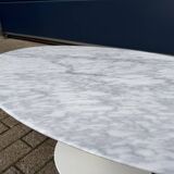 Original oval coffee table Knoll Tulip Eero Saarinen Carrara