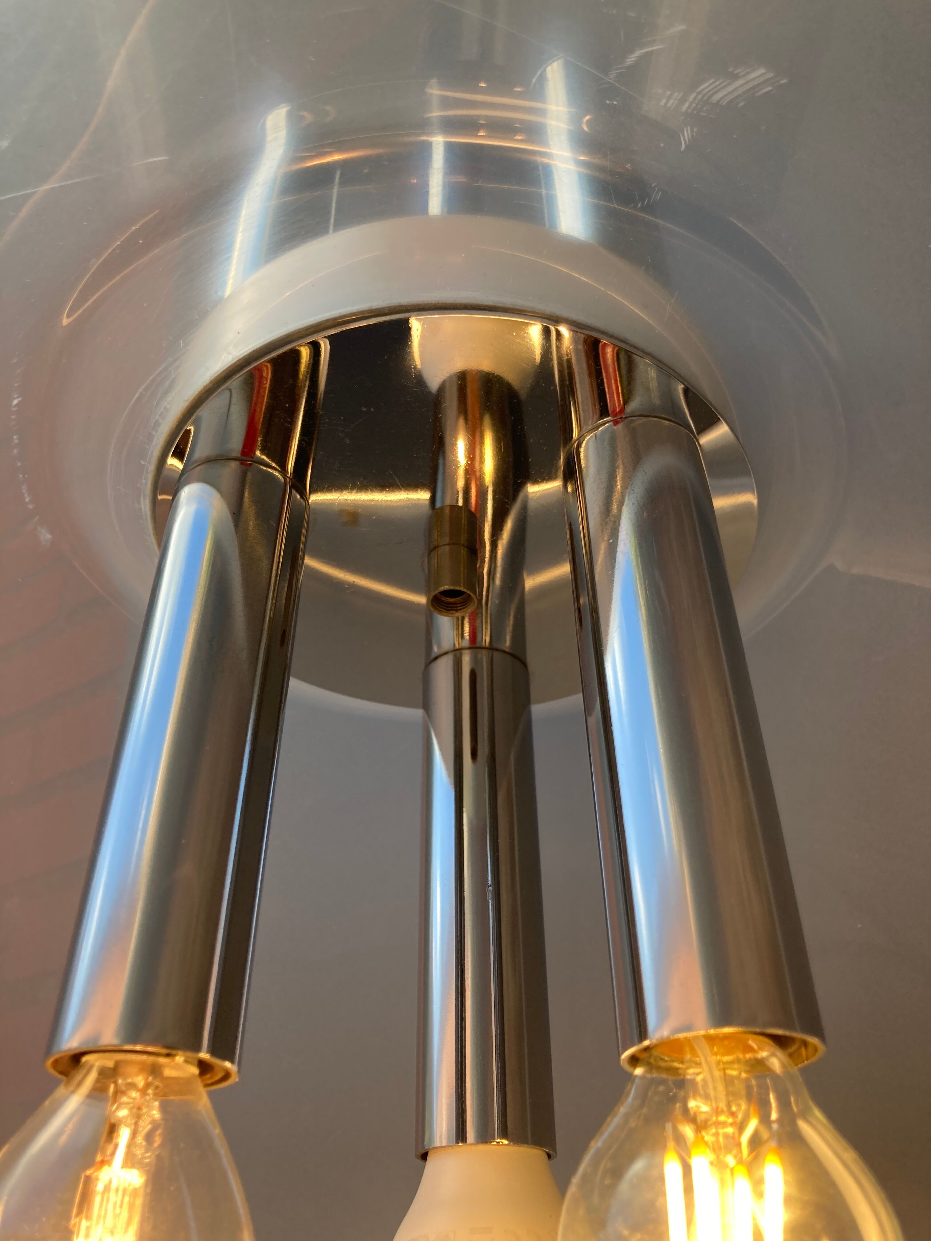 Vintage Italian suspension in rise and down