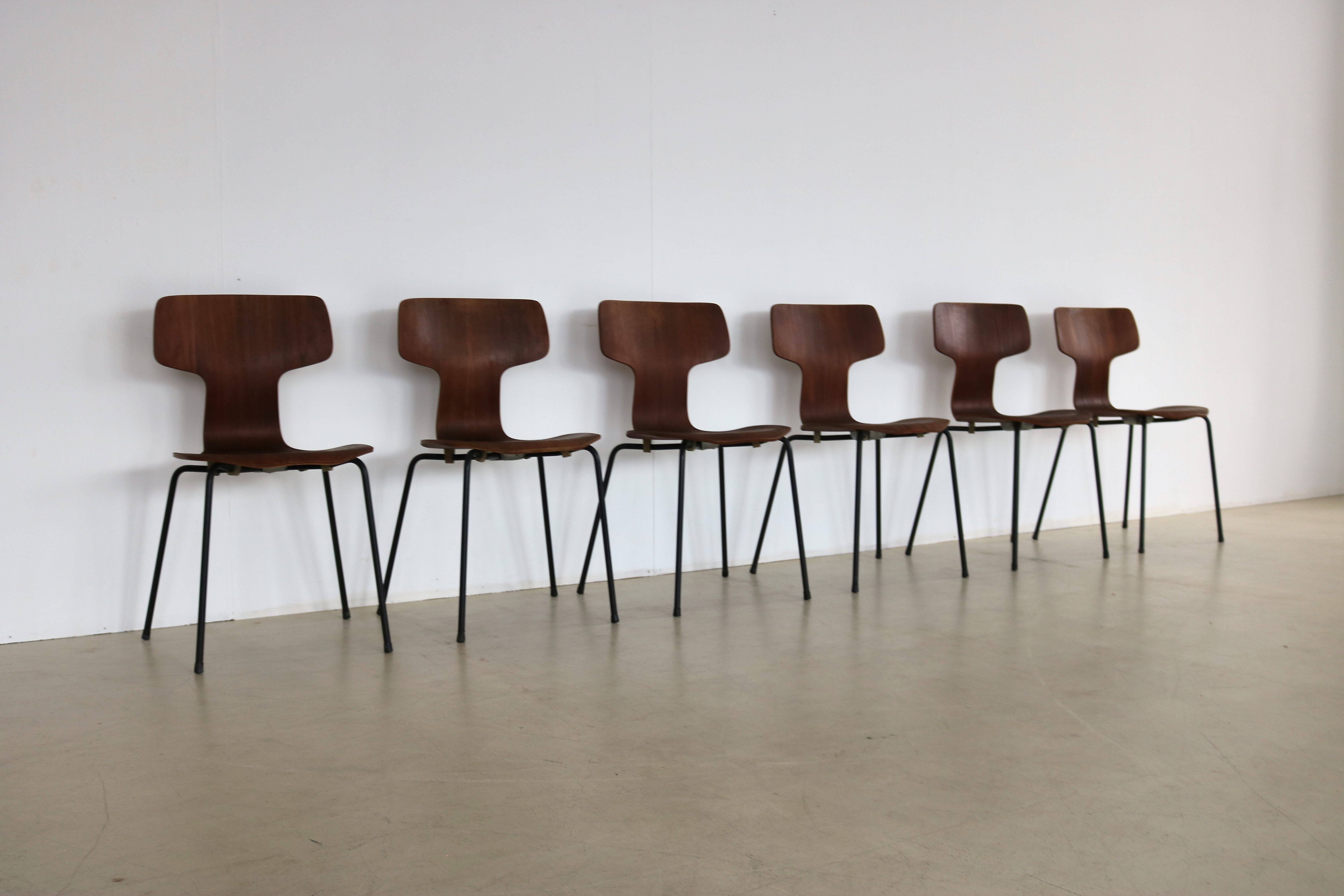 Set of 6 dining chairs model 3103 by Arne Jacobsen