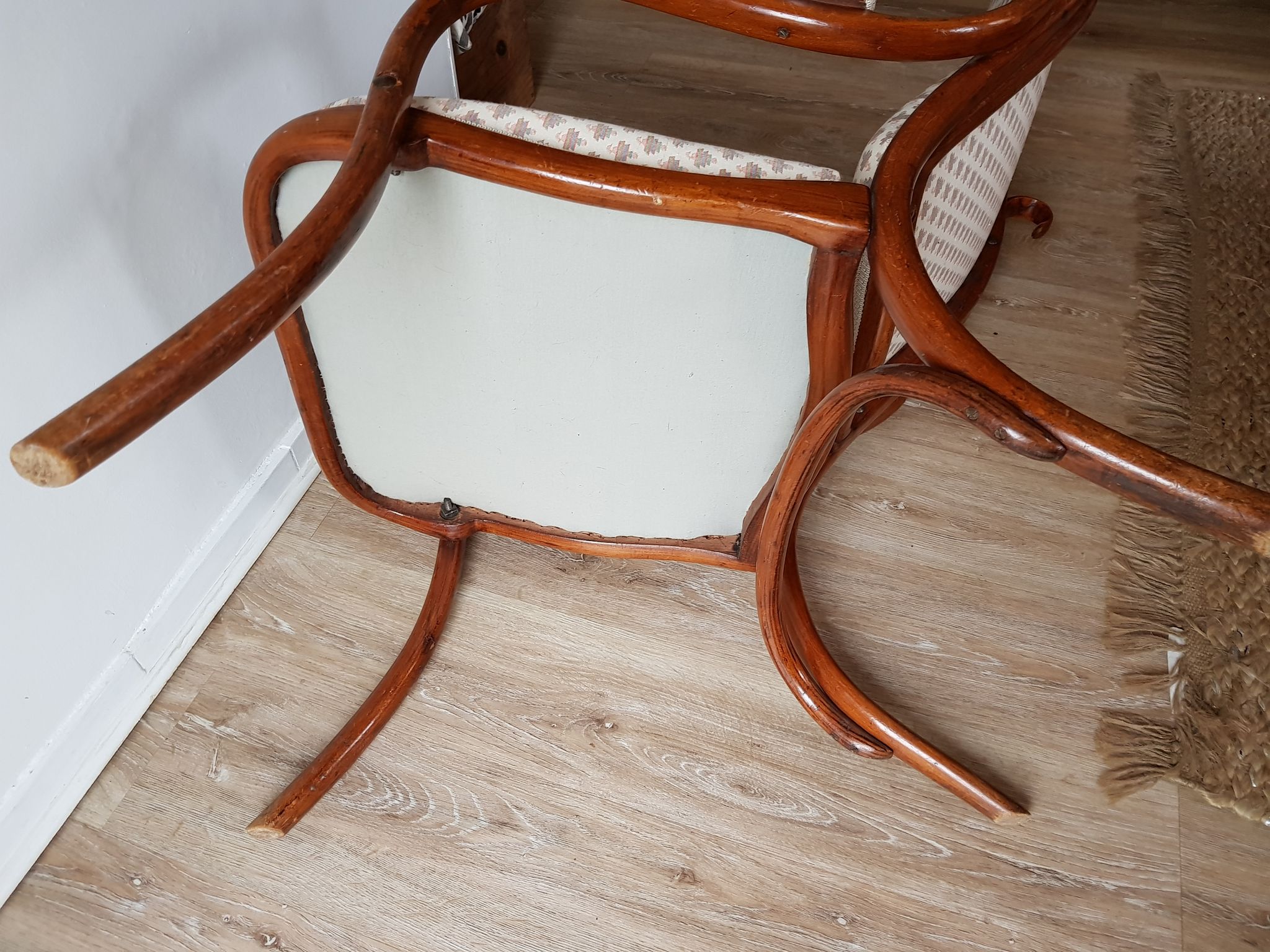 Curved wooden chair at the beginning of THE 20th century