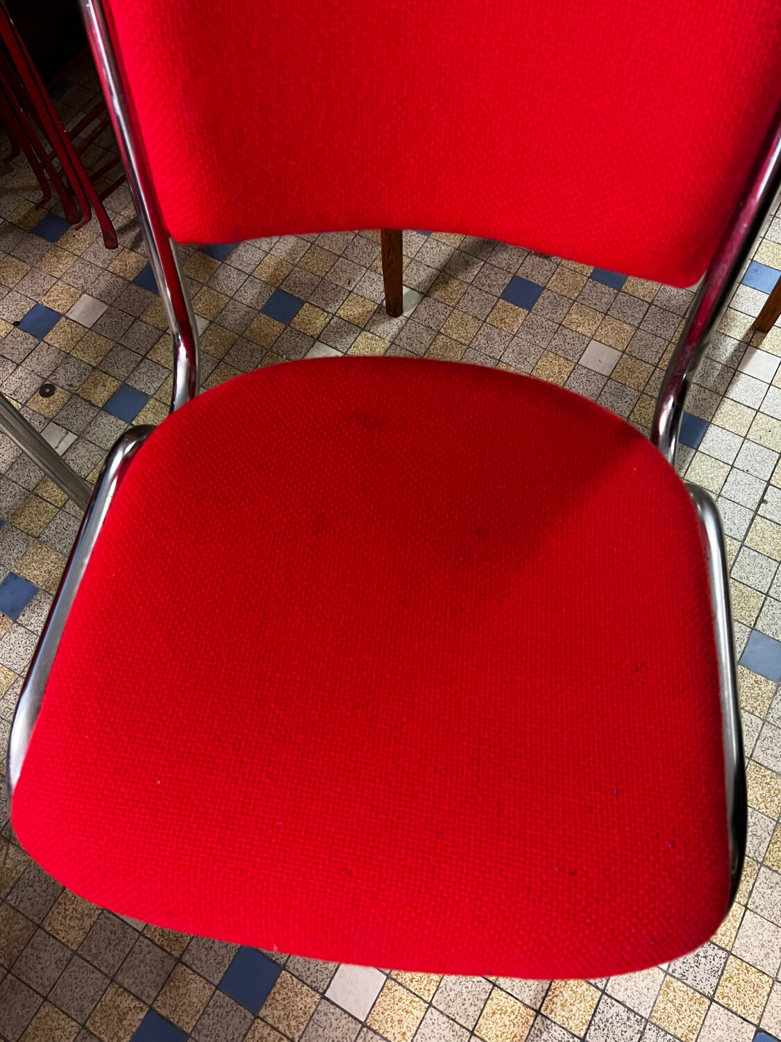 Set of 4 visitor chairs
