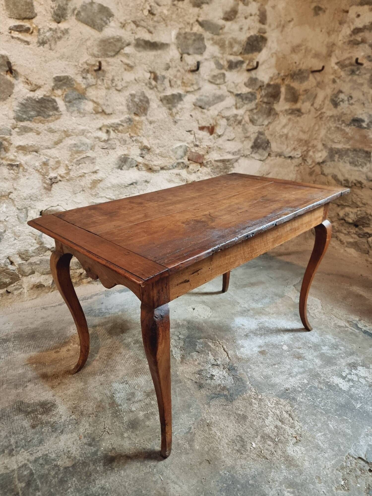 Louis XV provincial desk – 18th century – Walnut & Elm – 116 x 63 cm