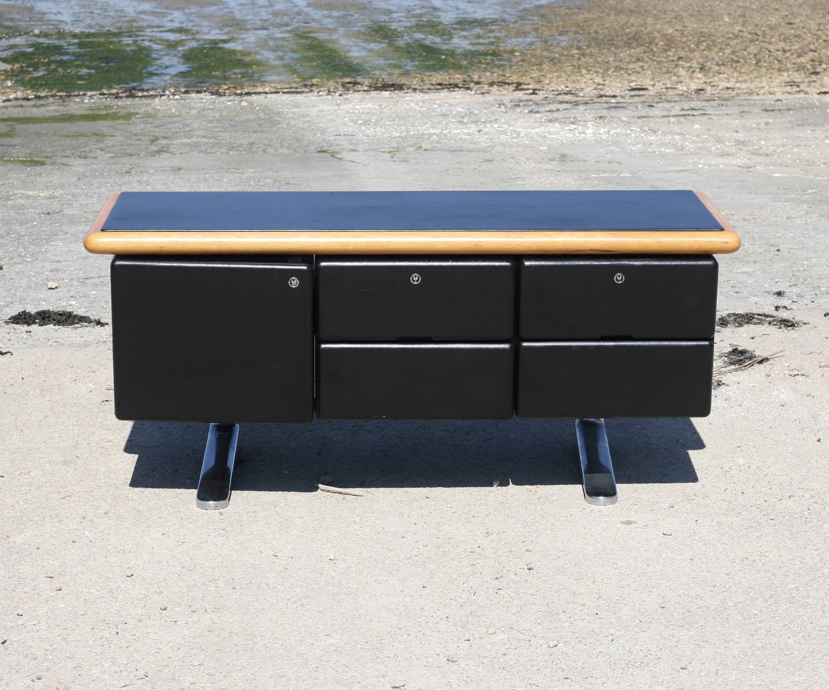 Bureau et enfilade de Warren Platner, Knoll, années 70.