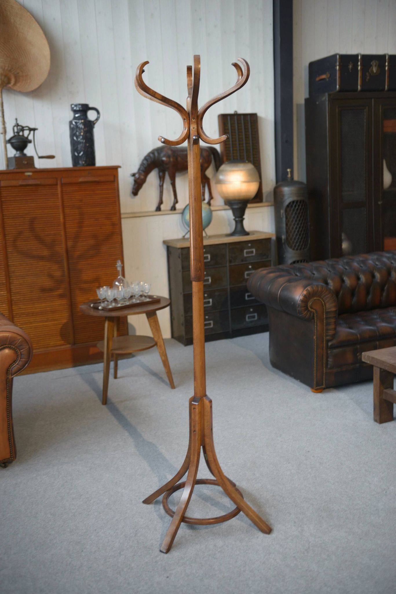 Porte manteau perroquet édité par Baumann 1970