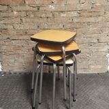 Suite de 4 tabourets formica