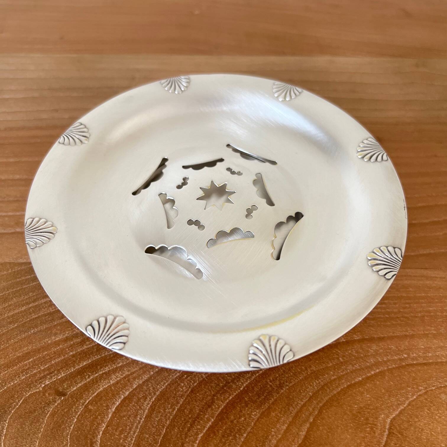 Coquillor butter dish / butter mold by Florador