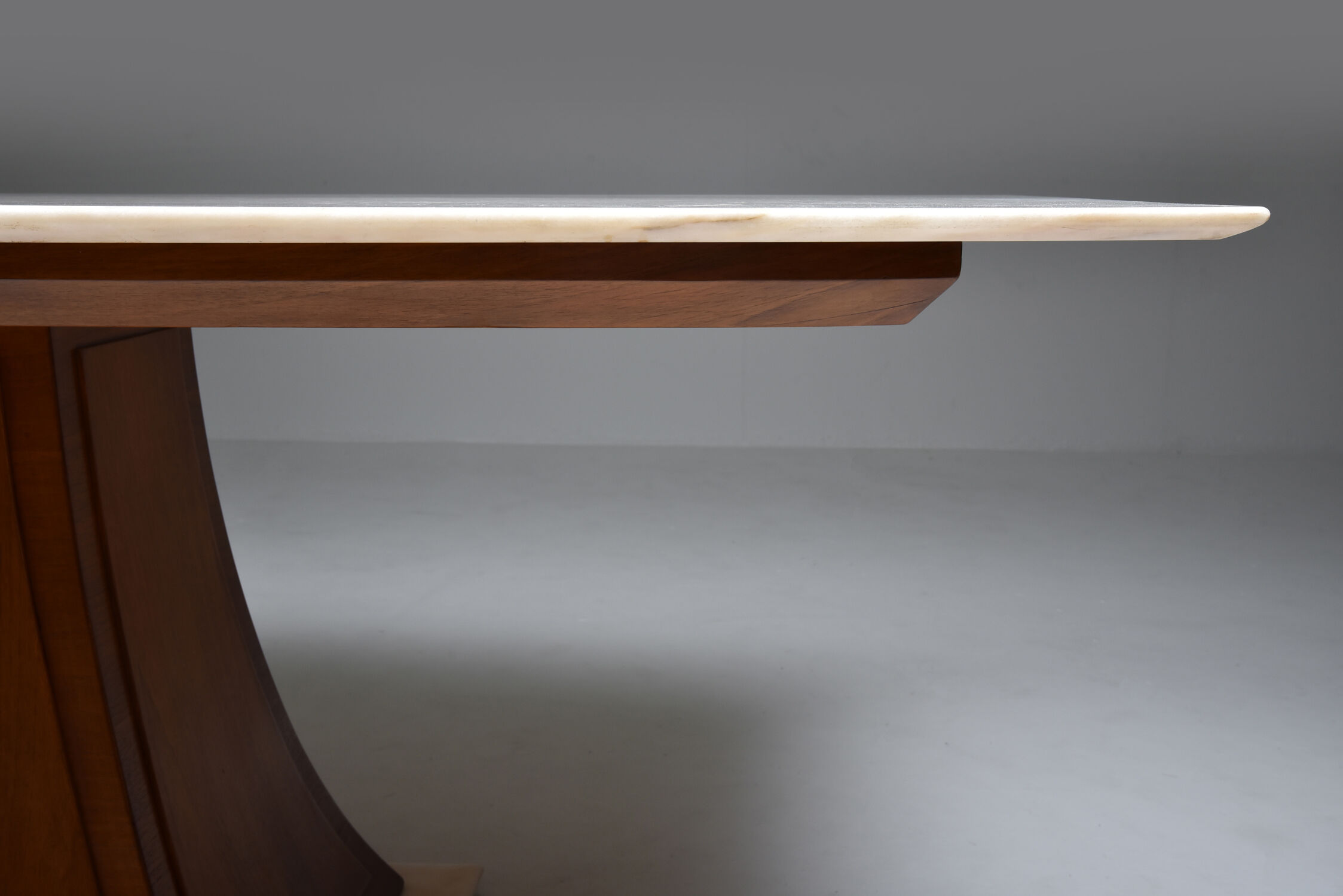 Table à manger Art déco italienne des années 1940