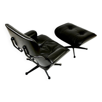 Lounge chair and ottoman, Charles & Ray Eames, ed. International Furniture