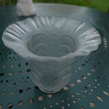 Tulip glass globe