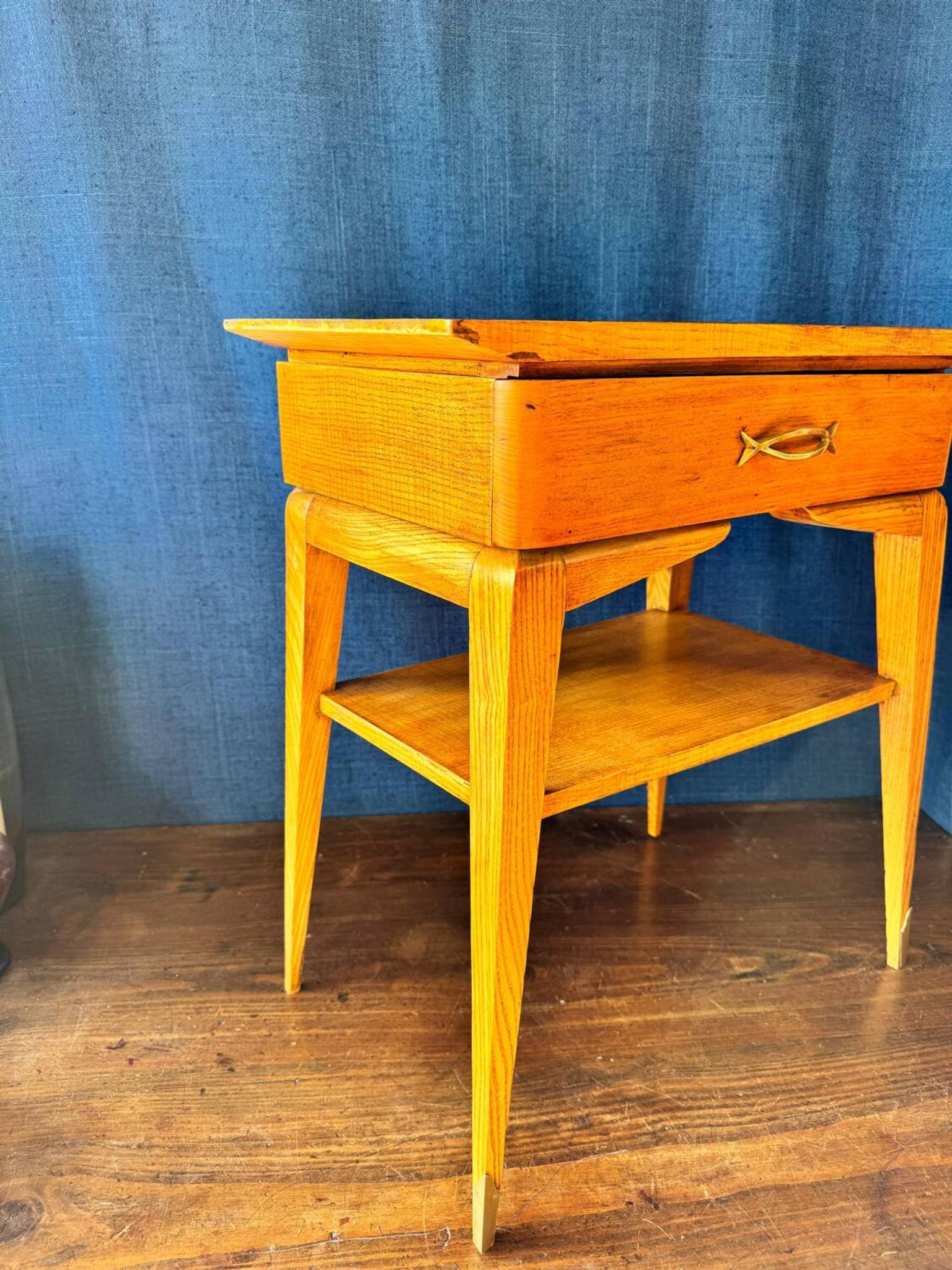 Table de chevet scandinave vintage.  Années 50/60
