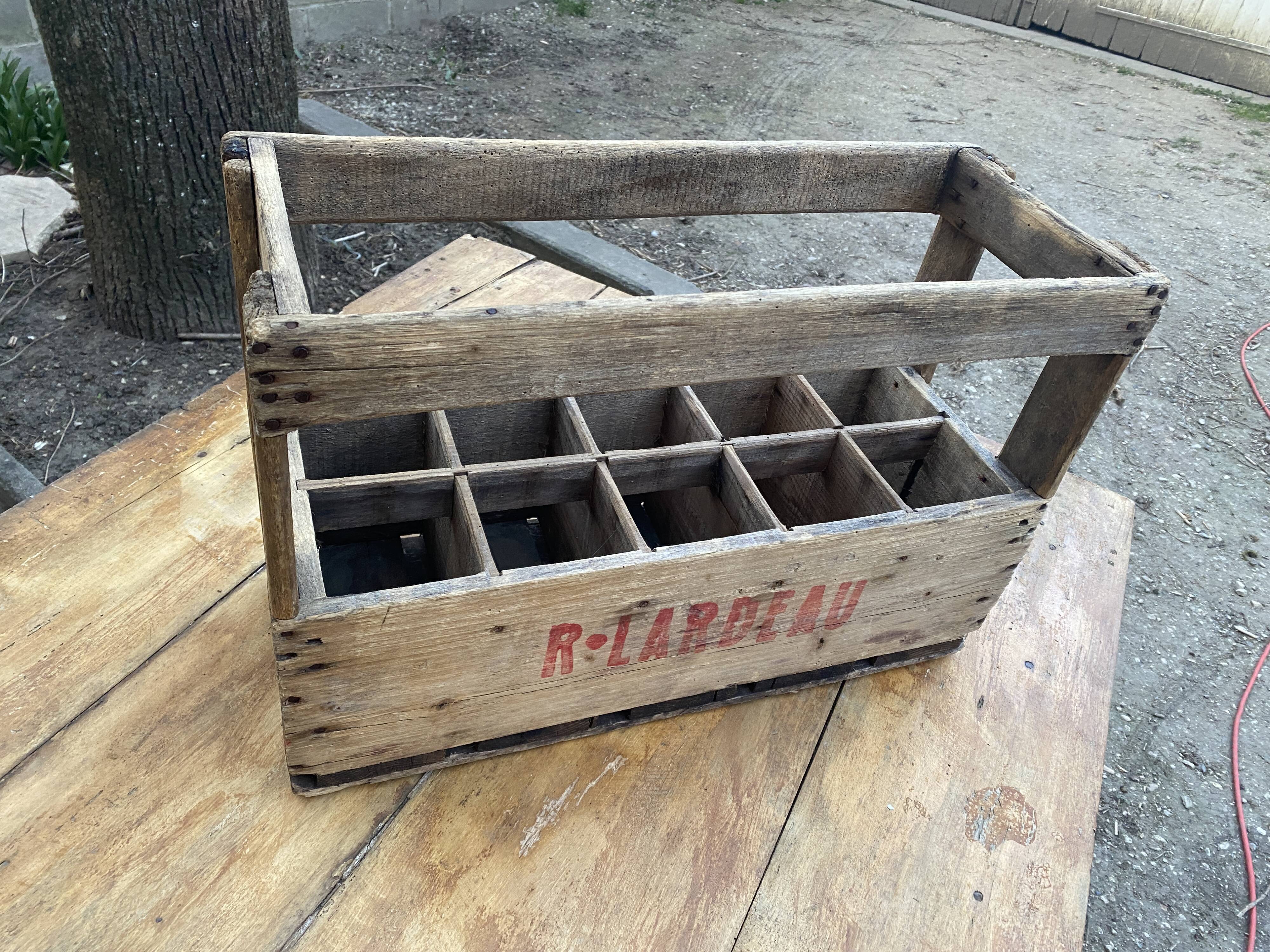 Bottle holder locker