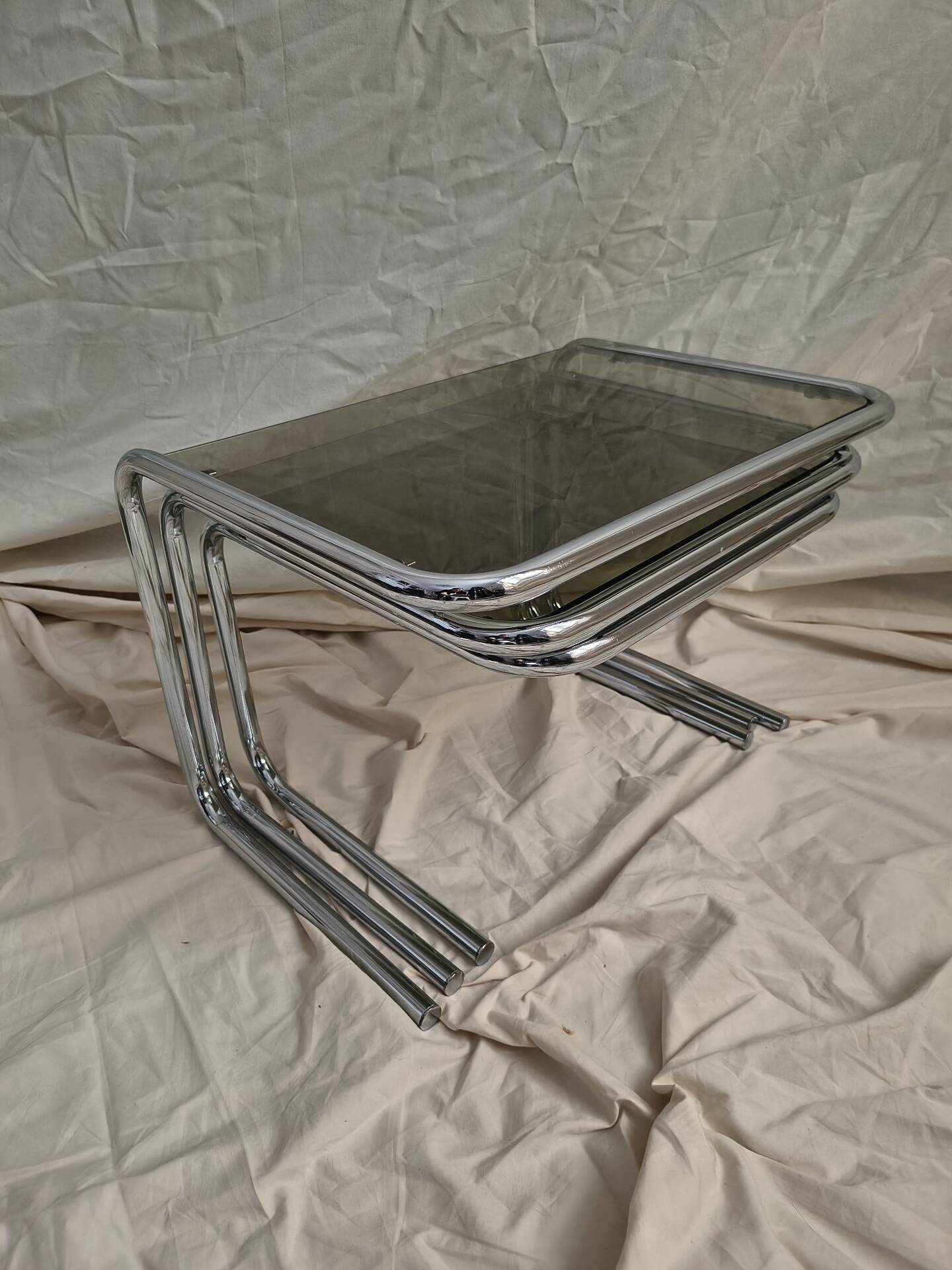 Table gigogne fin 1970