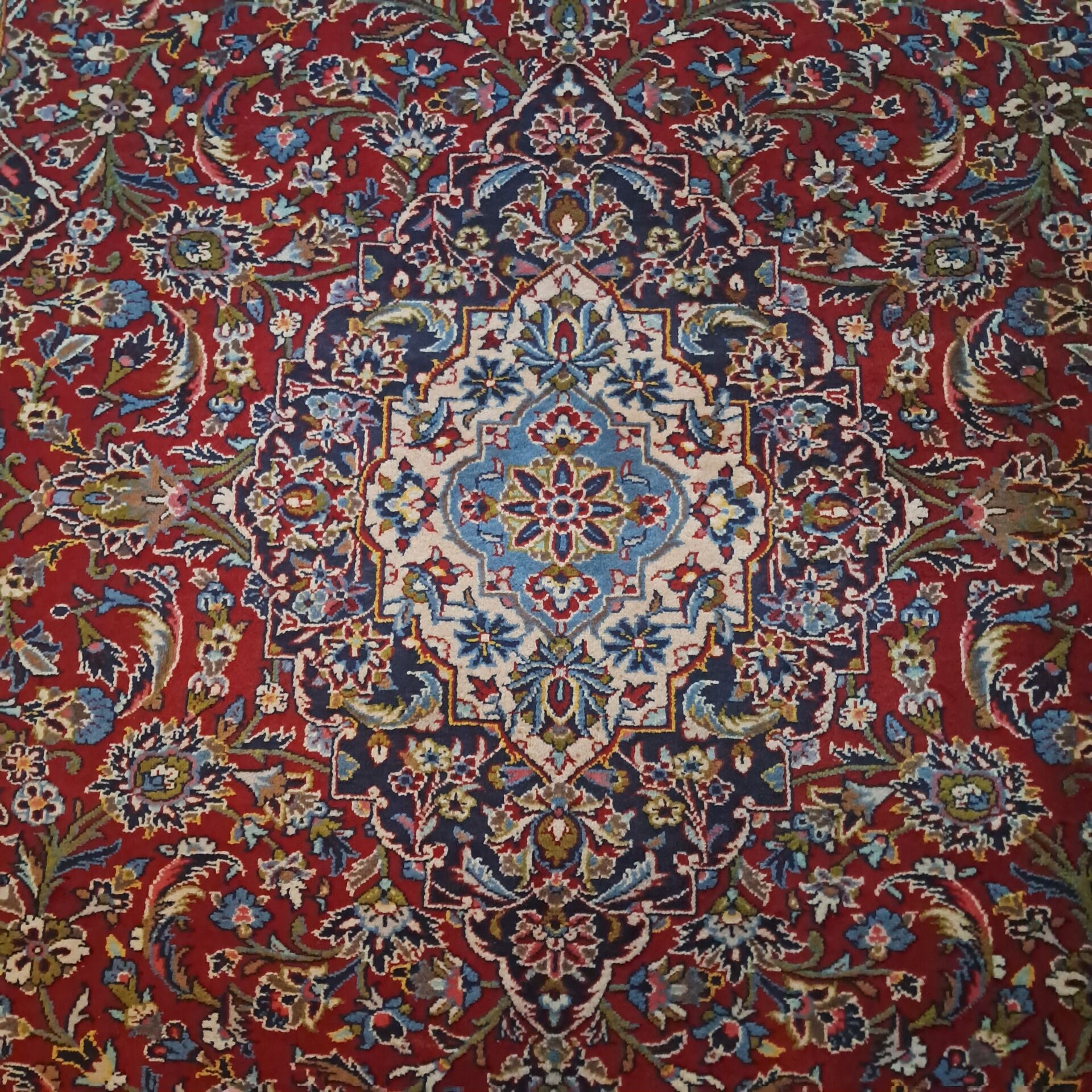 Hand-knotted Persian rug – 3.64 x 2.54 m (Excellent condition)