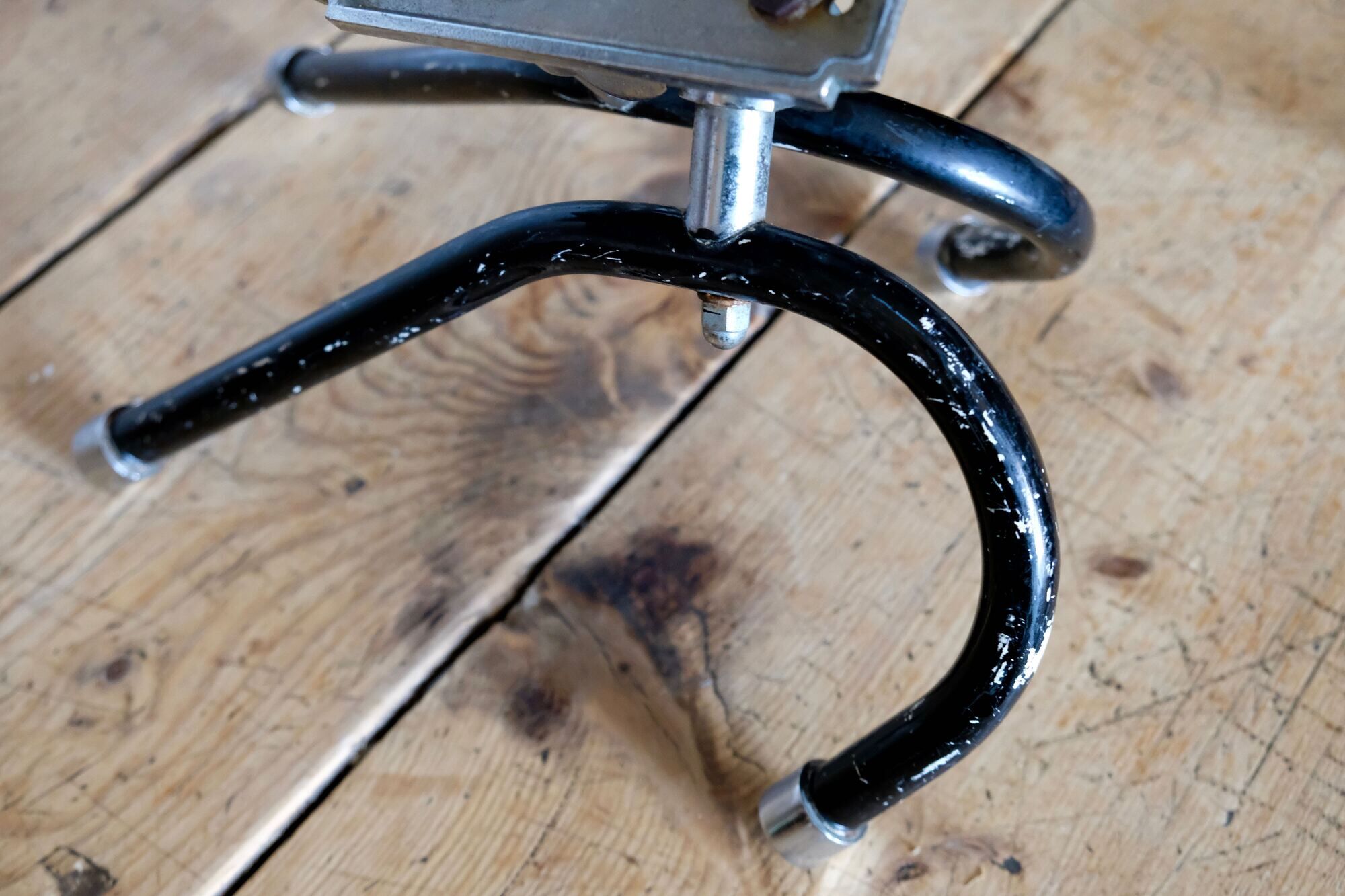 1940s/50s Articulated metal wall hanger