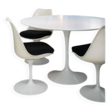 Knoll Saarinen table