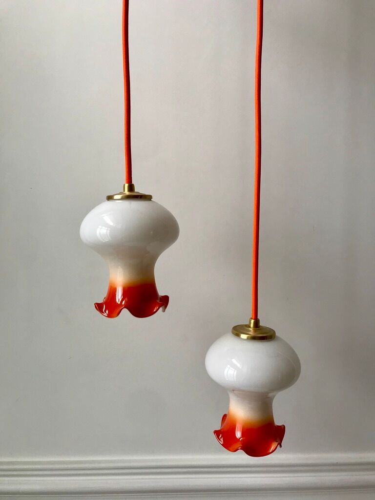 Set of 4 suspensions tulips in opaline orange gradient thread orange and white 70s