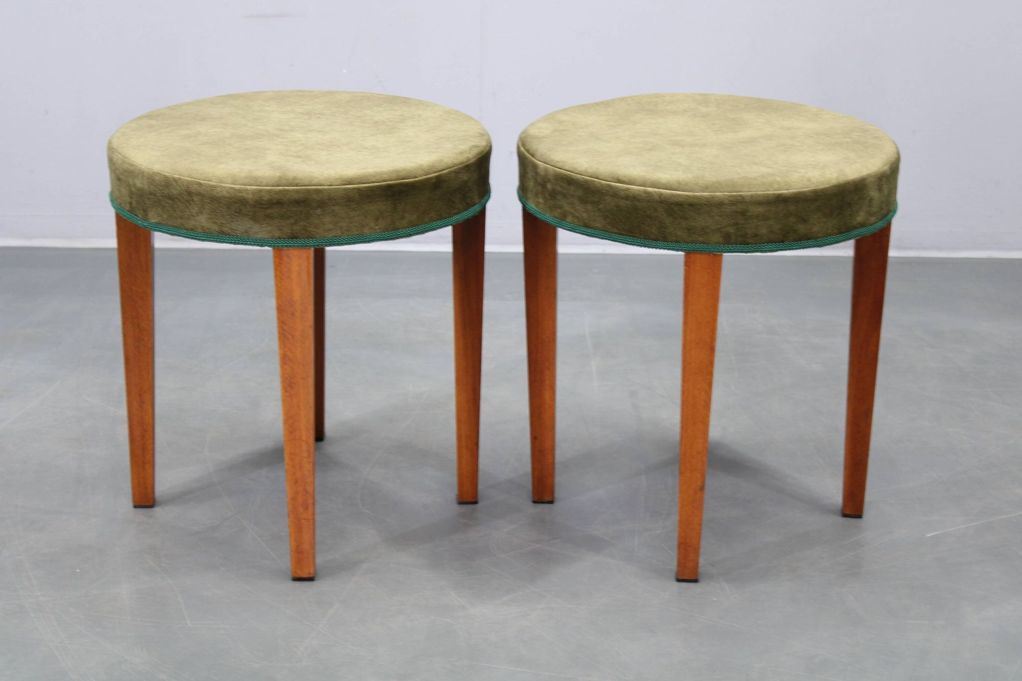 Pair of Art Deco stools, Czechoslovakia, 1940s