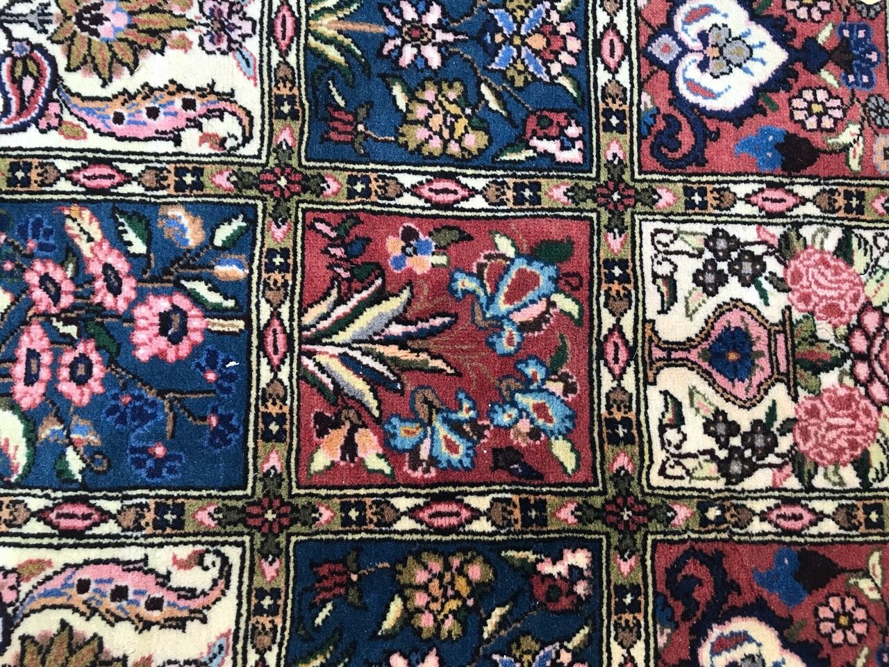 Tapis persan Bakhtiar tchaharshotor 200x300 cm