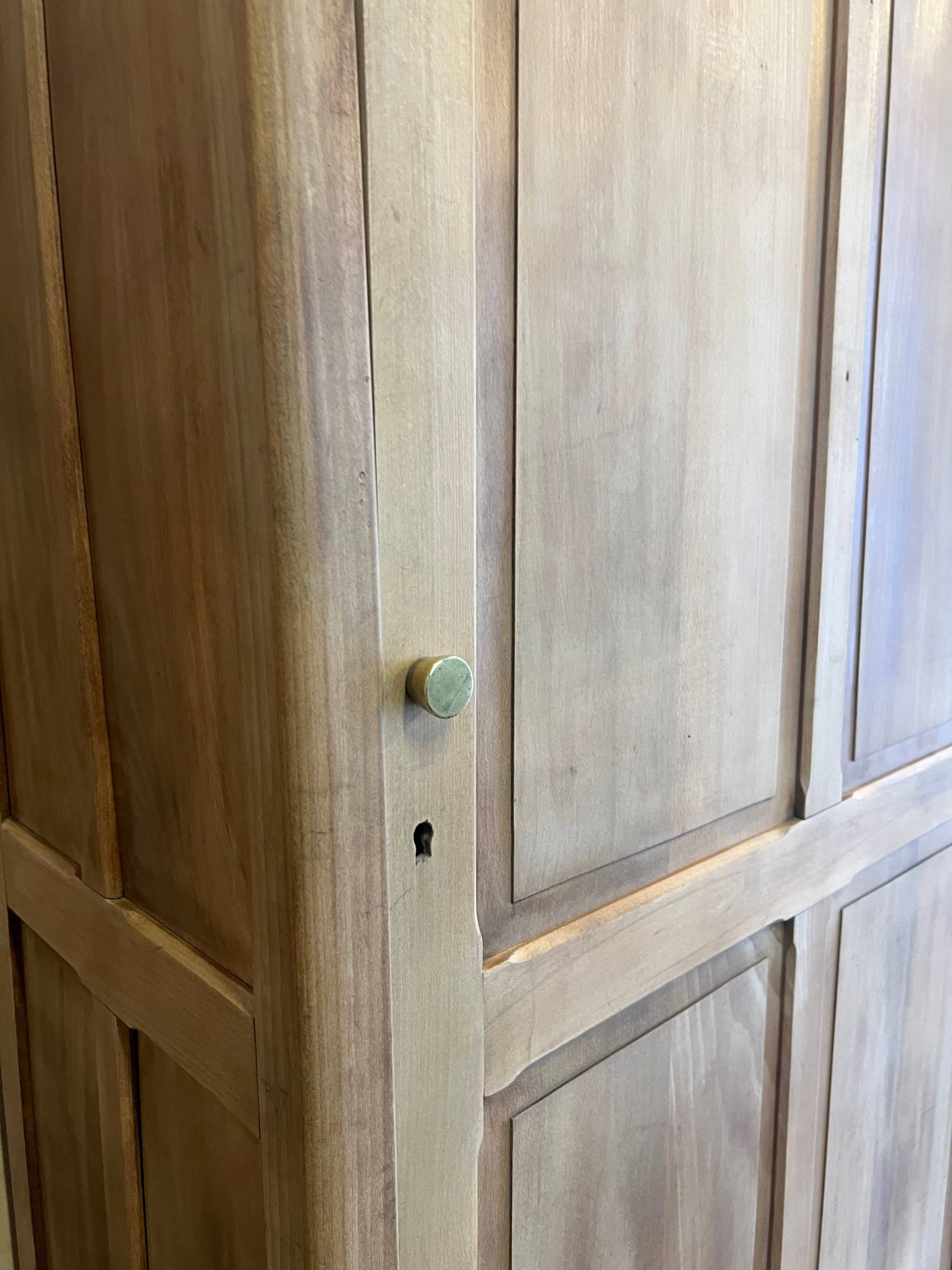 Grande armoire penderie hêtre brut