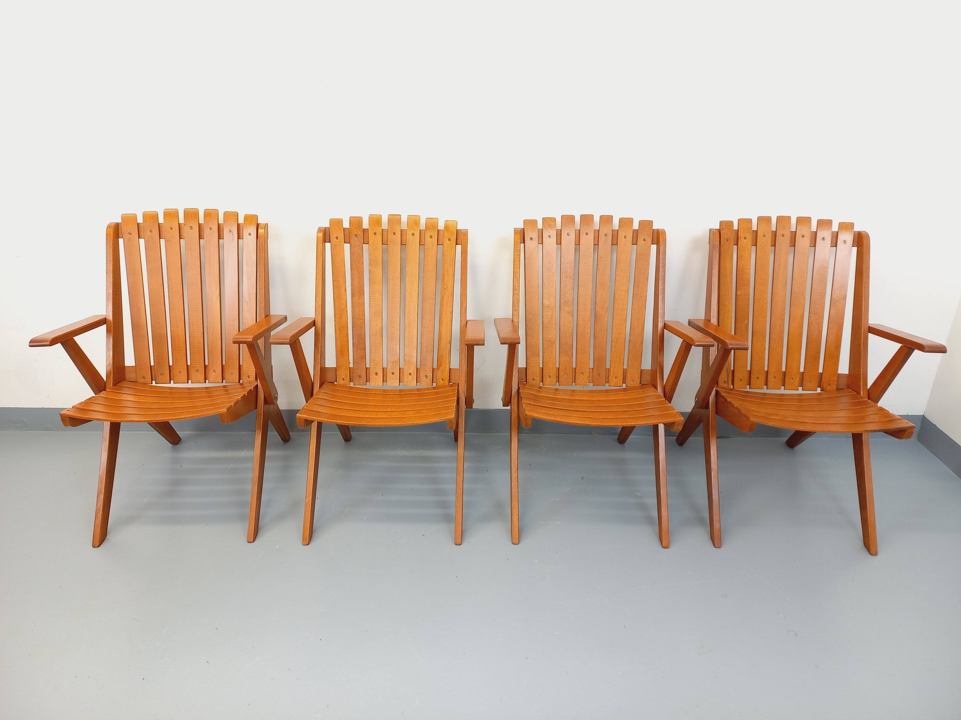 Set of 4 vintage garden chairs made of beech wood from the 1960s.